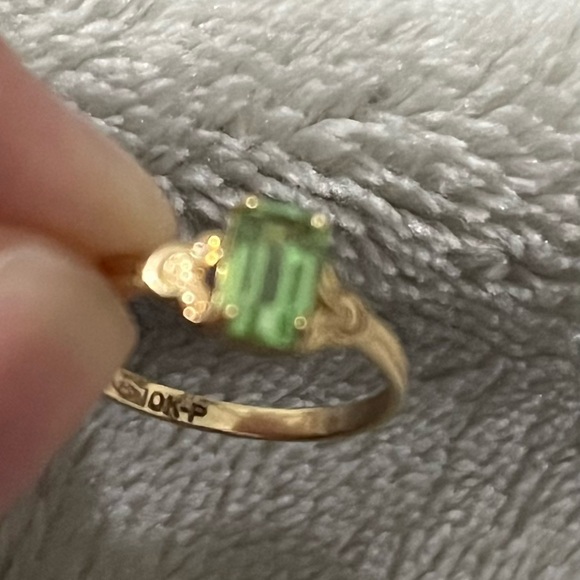 10K YG Green Prasiolite Solitaire Ring in 10k Yellow Gold .50ct Size 4 - Picture 5 of 6